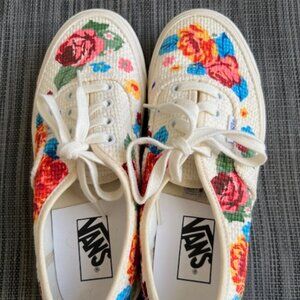 Vans Floral Needlepoint Authentic 44 DX w7/m5.5 WORN ONLY ONCE